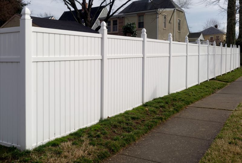Vinyl Fence with Decorative Post Caps